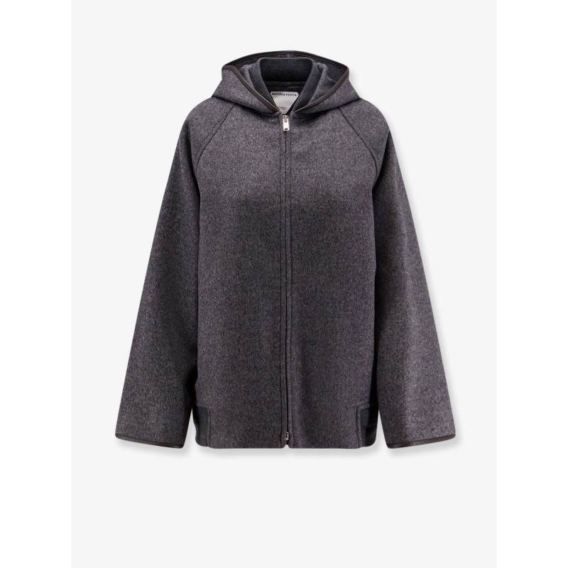 Wool jacket with leather profiles