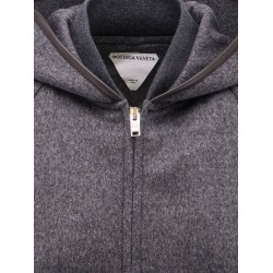 Wool jacket with leather profiles