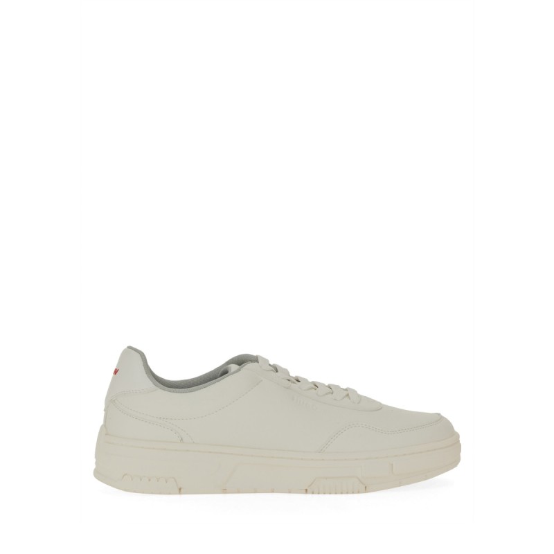 SNEAKER WITH ZIGZAG DETAIL