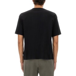 T-SHIRT WITH "HUNTING FOR LOVE" PRINT
