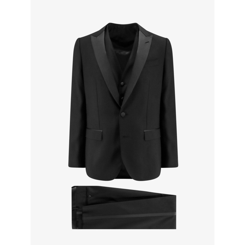 Virgin wool blend tuxedo with gilet and satin profiles