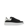 OVERSIZED SNEAKER