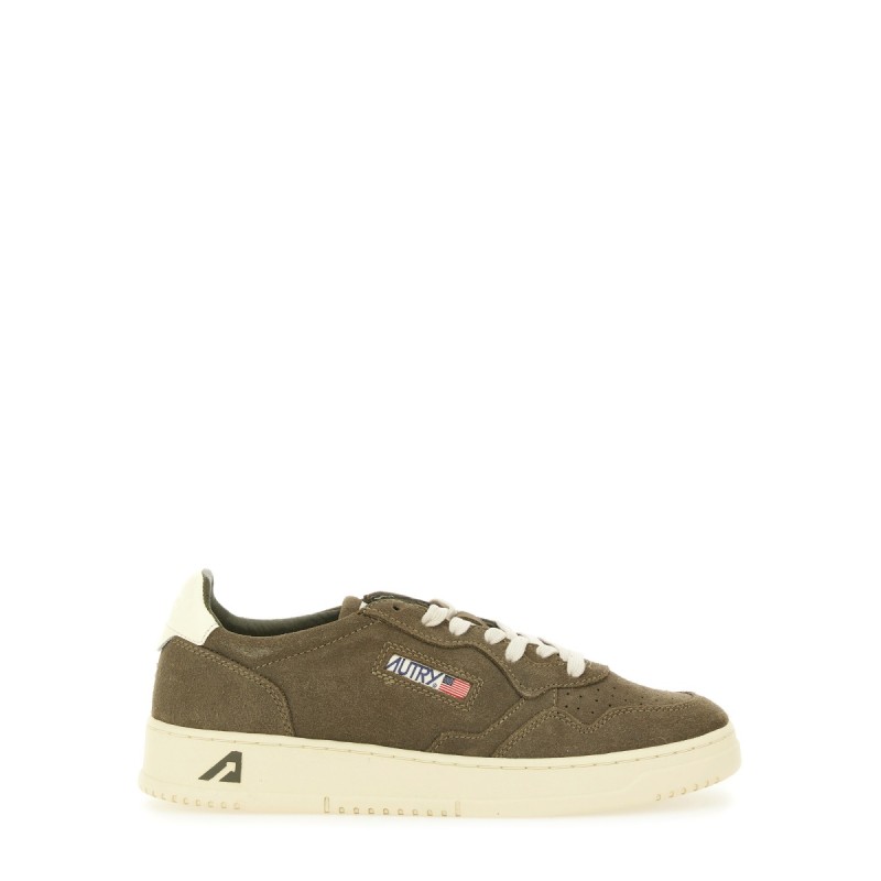 "MEDALIST LOW" SNEAKER
