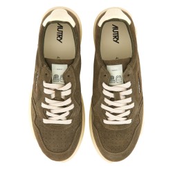 "MEDALIST LOW" SNEAKER