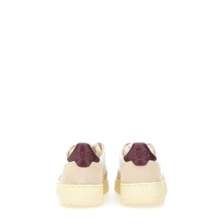 "MEDALIST LOW" SNEAKER