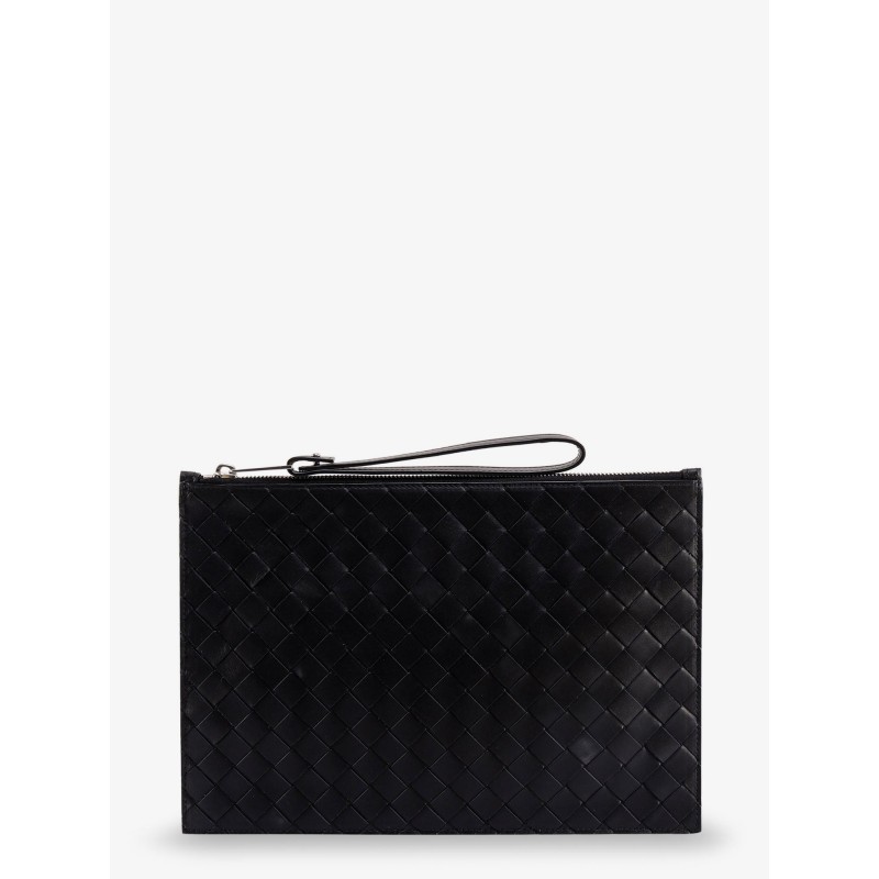 Leather clutch with Intrecciato motif