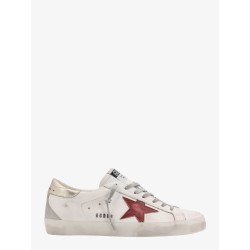 Leather sneakers with back laminated patch
