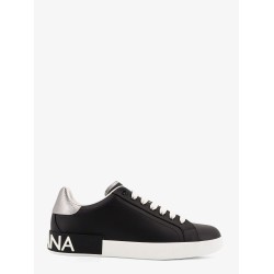 Low-top leather sneakers
