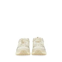 SNEAKER "U530"