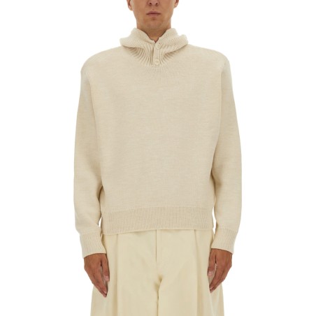 HOODED SWEATER