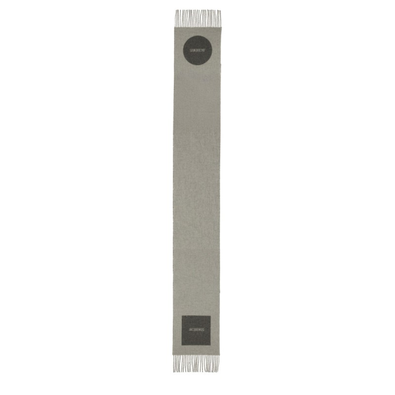 THE "ROND CARRÉ" SCARF WITH LOGO