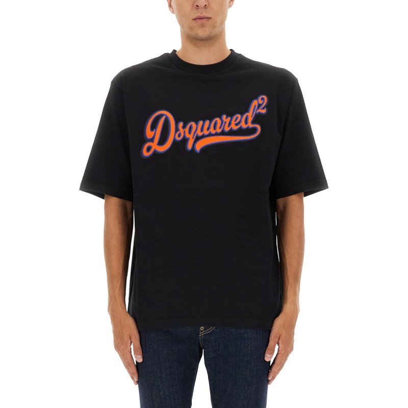 T-SHIRT WITH LOGO