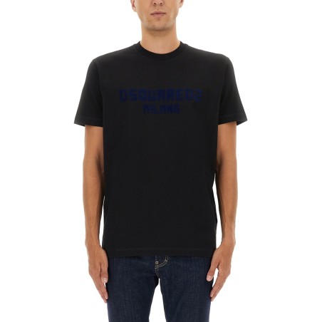 T-SHIRT WITH LOGO