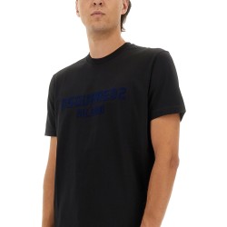 T-SHIRT WITH LOGO