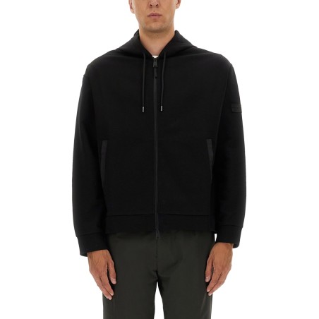 ZIP SWEATSHIRT.