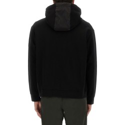ZIP SWEATSHIRT.