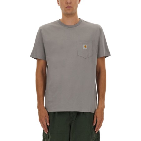 T-SHIRT CON TASCA