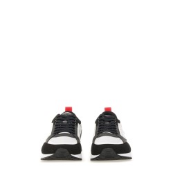 SNEAKER WITH LOGO