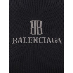 Turtleneck with lettering logo on the front