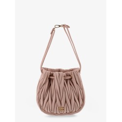 Matelassé leather bucket bag