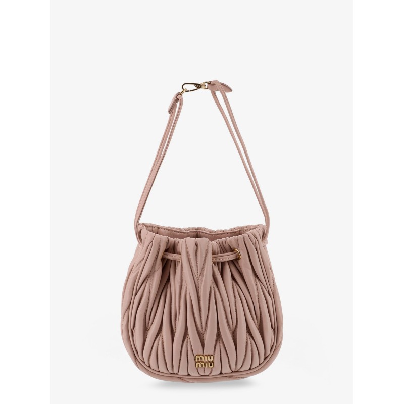 Matelassé leather bucket bag