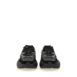 RUN-ROW SNEAKER