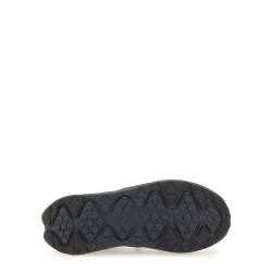 "NOW FIRST" SNEAKER