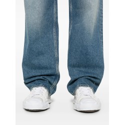 whiskering-effect jeans