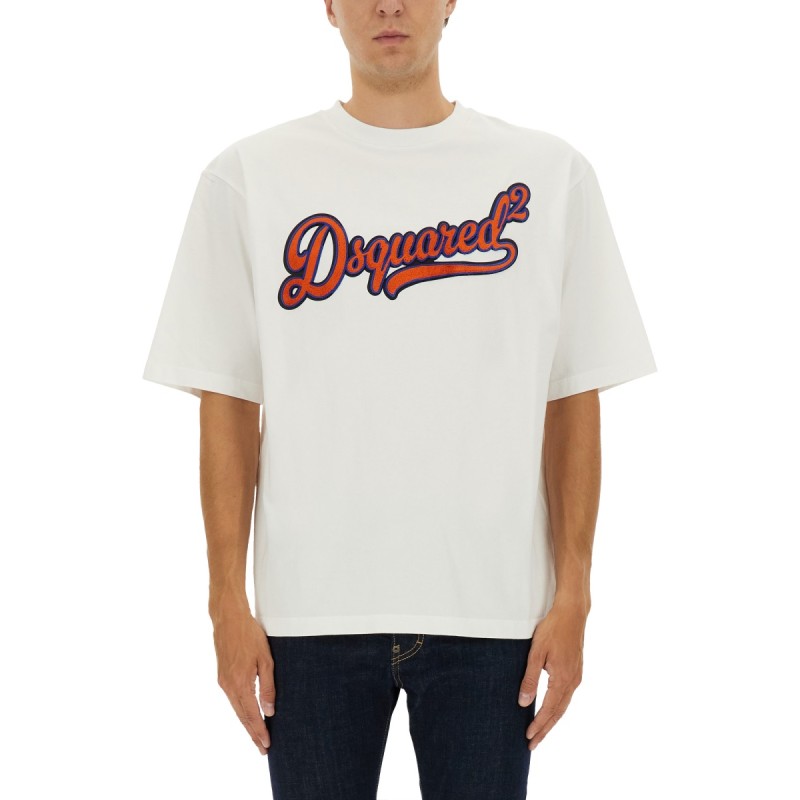 T-SHIRT WITH LOGO
