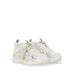 "BE RIGHT BACK" SNEAKER