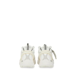 "BE RIGHT BACK" SNEAKER