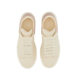 OVERSIZED SNEAKER
