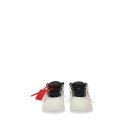 LEATHER SNEAKER
