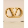 Leather Vlogo shoulder bag