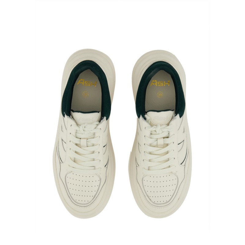 "ICONIC" SNEAKER