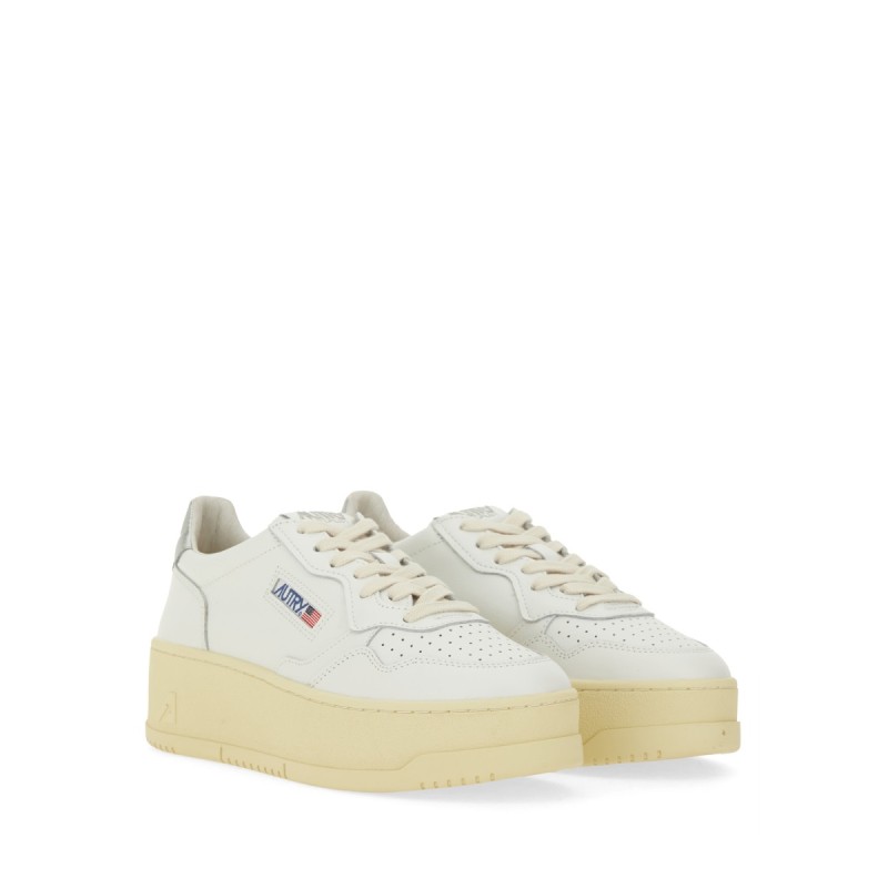 "MEDALIST" PLATFORM SNEAKER