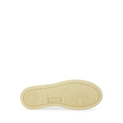 "MEDALIST" PLATFORM SNEAKER
