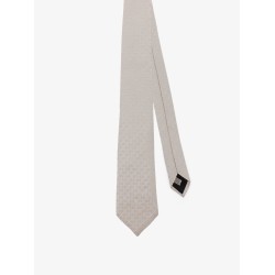 Silk tie