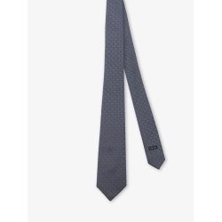Silk tie