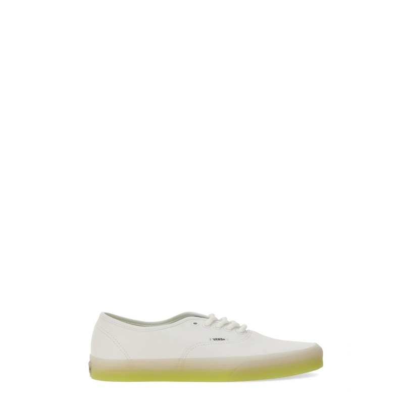 AUTHENTIC SNEAKER