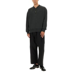 THREE-QUARTER ZIPPER SWEATSHIRT