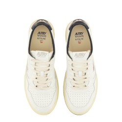 "MEDALIST" LOW SNEAKER