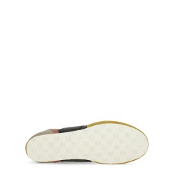 LEATHER SNEAKER