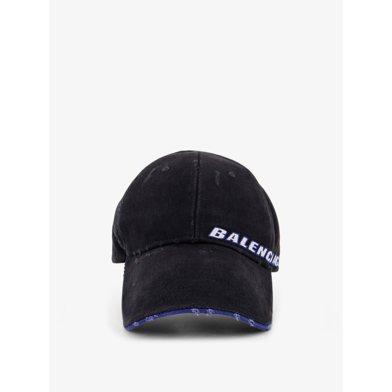 Cotton baseball hat with distressed effect