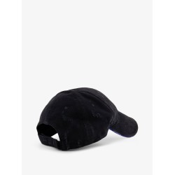 Cotton baseball hat with distressed effect