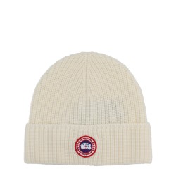 RIBBED BEANIE WITH LOGO
