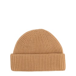 BEANIE WITH FOX PATCH