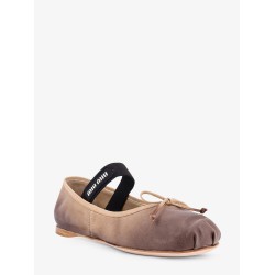 Leather ballerinas