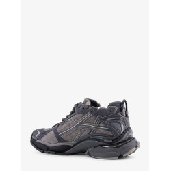 Runner low-top suede sneakers