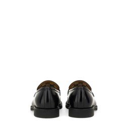 MOCCASIN WITH CLAMP